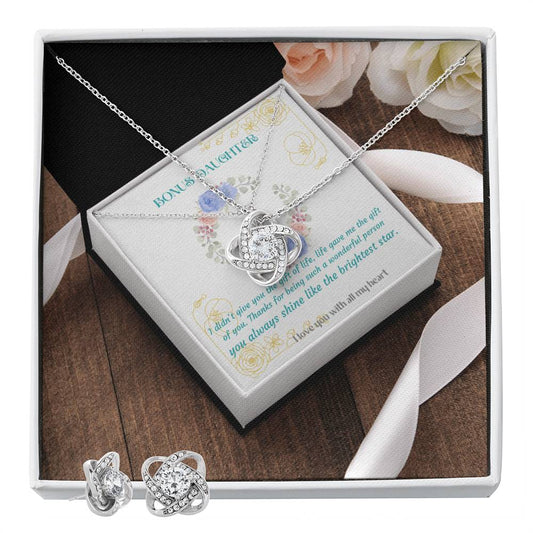 To My Amazing Mom| Multi Vertical Name Necklace (w/MC)